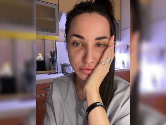 Емитувани слики од екранот -MILFANN-