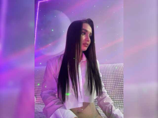 Емитувани слики од екранот -INDICA-
