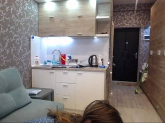 Емитувани слики од екранот -M-Y-3-A-