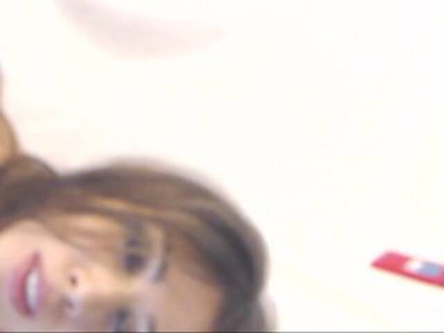 Емитувани слики од екранот -M-Y-3-A-