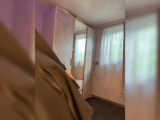 Емитувани слики од екранот -MaybeBaby-