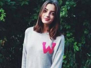 Еротски видео разговор 0girl0