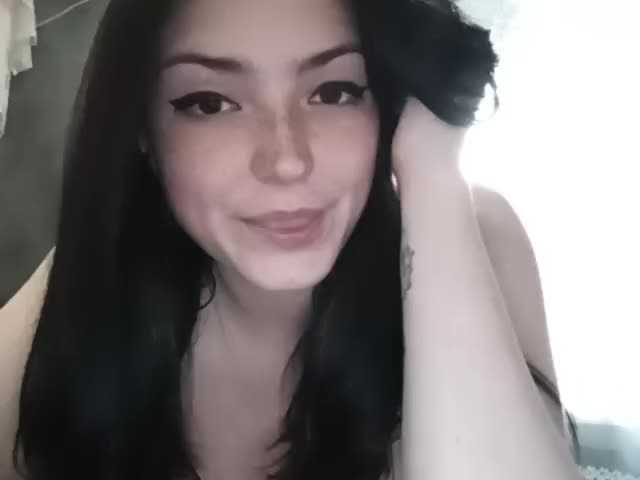 Емитувани слики од екранот Misskristin