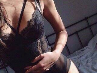 Еротски видео разговор 69NinaMoon