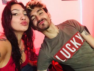 Еротски видео разговор Aaronandelizabeth