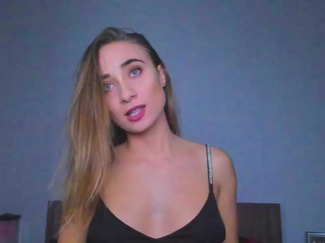 Фотографии abbelacasy Welcome to my hot room! I can t wait to have fu n with you guys!#lovense#cum#anal#teen#beautifuleyes