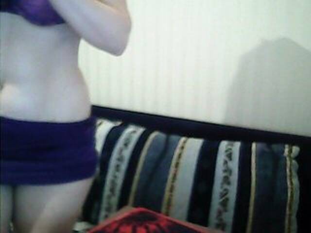 Емитувани слики од екранот Abbi-love