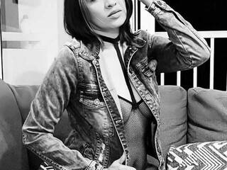 Еротски видео разговор abby-latin