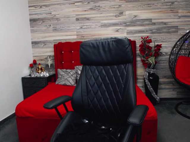 Емитувани слики од екранот AbbyBones