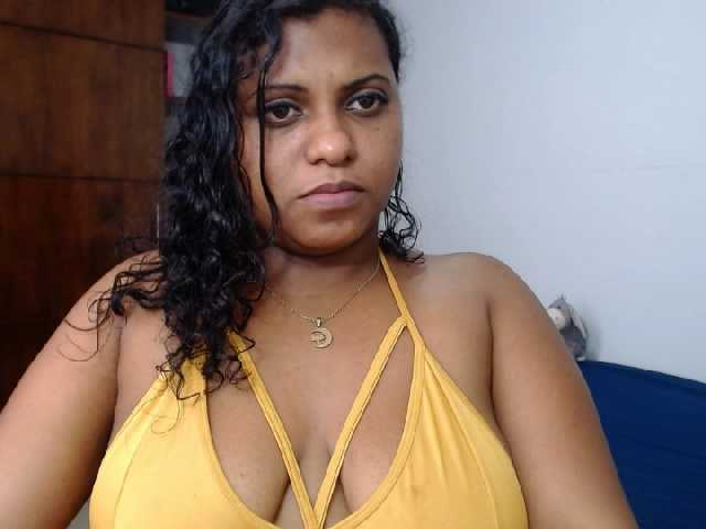 Фотографии AbbyLunna1 hot latina girl wants you to help her squirt # big tits # big ass # black pussy # suck # playful mouth # cum with me mmmm