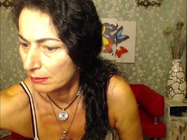 Емитувани слики од екранот Abudabiz