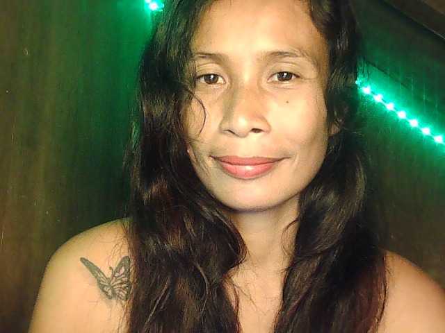 Емитувани слики од екранот Adanna