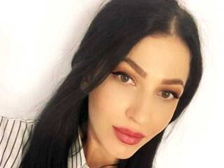 Еротски видео разговор Adda-Maris