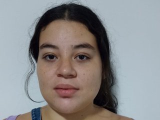 Еротски видео разговор Adelethompson