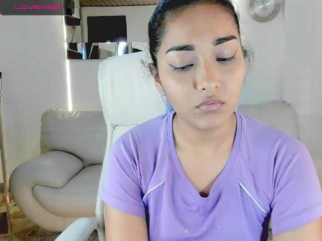 Емитувани слики од екранот Adelle2