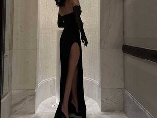 Еротски видео разговор Adelyat