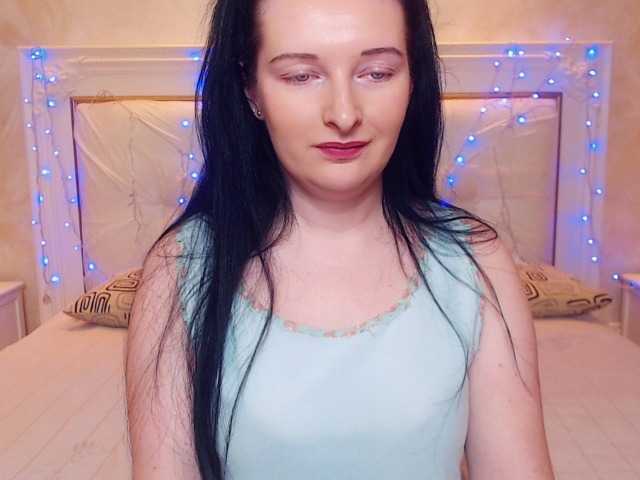 Емитувани слики од екранот adorableBB