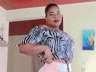 Еротски видео разговор AdrianaGuz