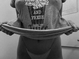 Еротски видео разговор Affectionat0