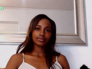 Емитувани слики од екранот AfricanCuyyn