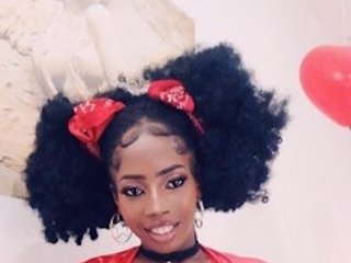 Еротски видео разговор Afro-goddess