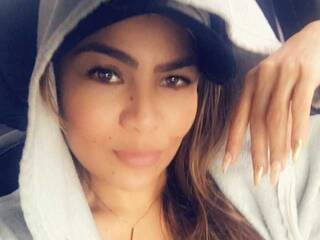 Еротски видео разговор AgathaRc