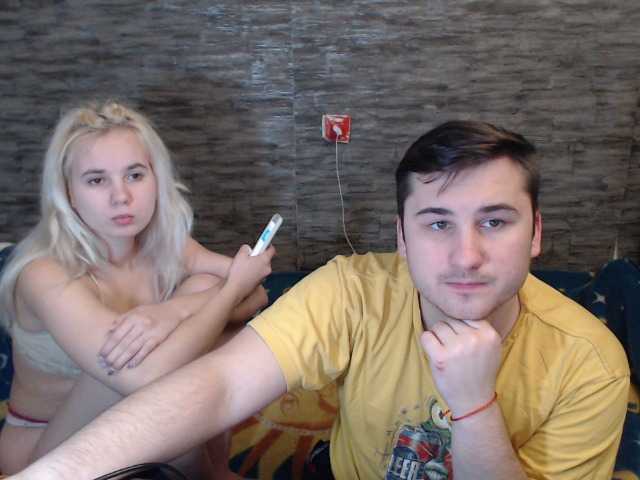 Емитувани слики од екранот AimeeAh