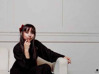 Еротски видео разговор AkiraAi