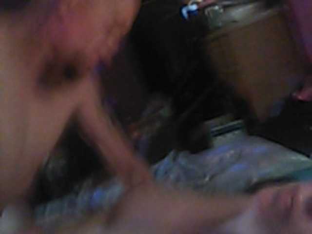 Емитувани слики од екранот aktk420