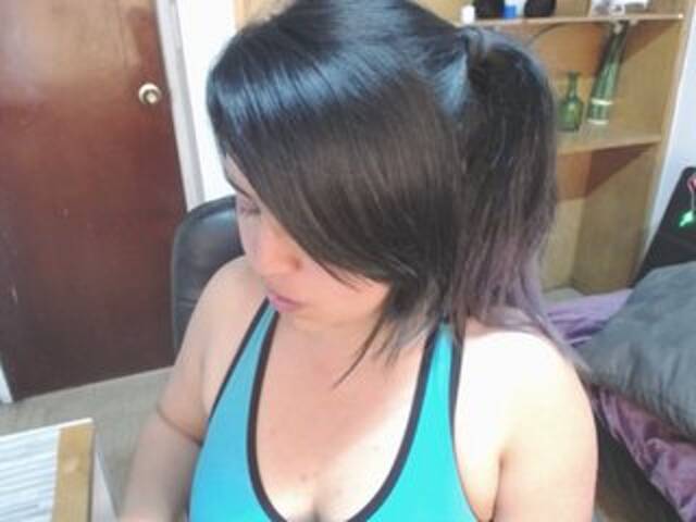 Емитувани слики од екранот alanahray