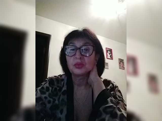 Емитувани слики од екранот AlbinaXPretty