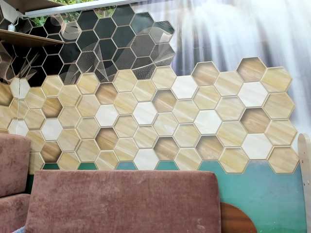 Емитувани слики од екранот Your-Zlyuka