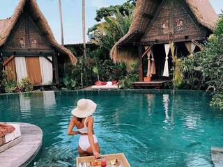 Еротски видео разговор alexa-7v7