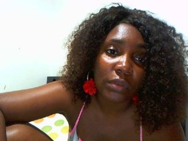 Емитувани слики од екранот AlexaStone