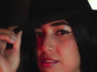 Еротски видео разговор alexxbeell