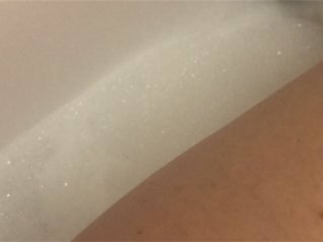 Емитувани слики од екранот Alianakiss