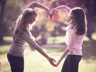 Еротски видео разговор alice-collen