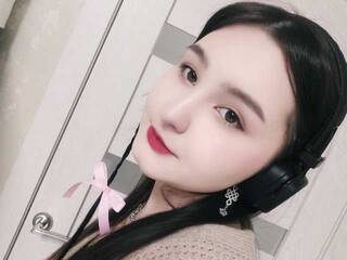 Еротски видео разговор AliceAngell