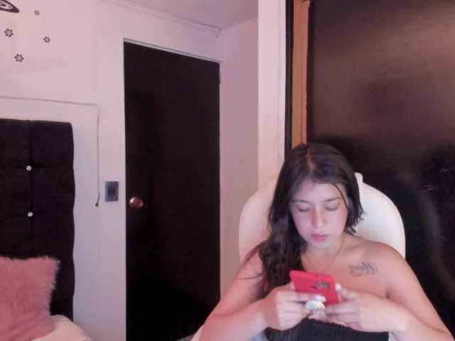 Емитувани слики од екранот Alicee-ds