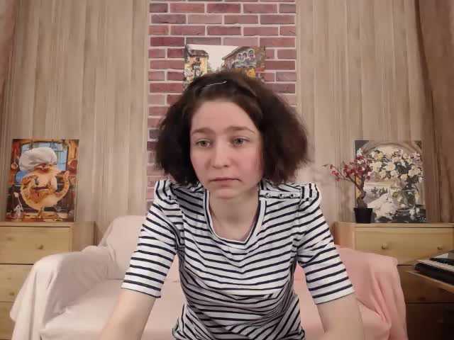 Емитувани слики од екранот AlicePinker