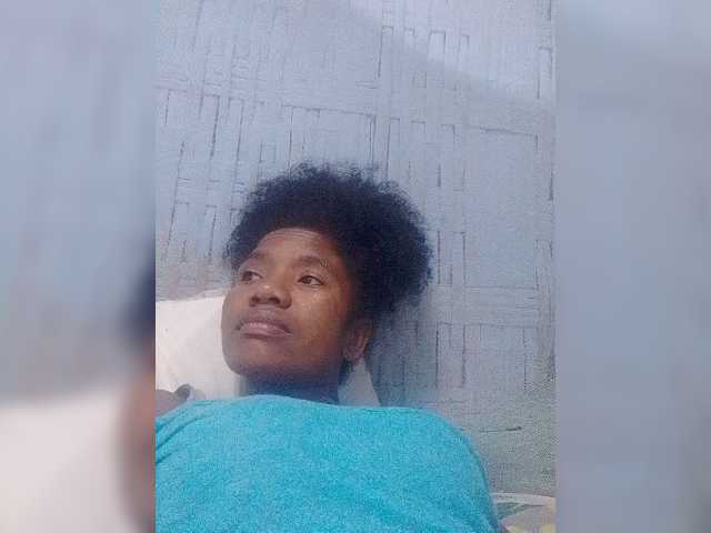 Емитувани слики од екранот Alicia7