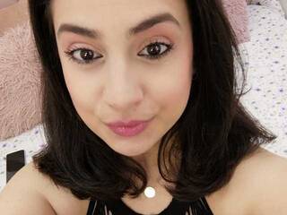 Еротски видео разговор AliciaAllan