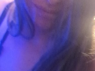 Еротски видео разговор Alikatyx