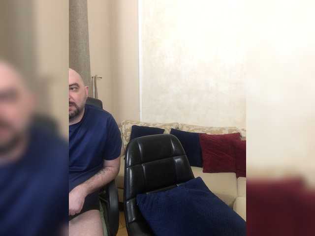 Емитувани слики од екранот AlisaAleks
