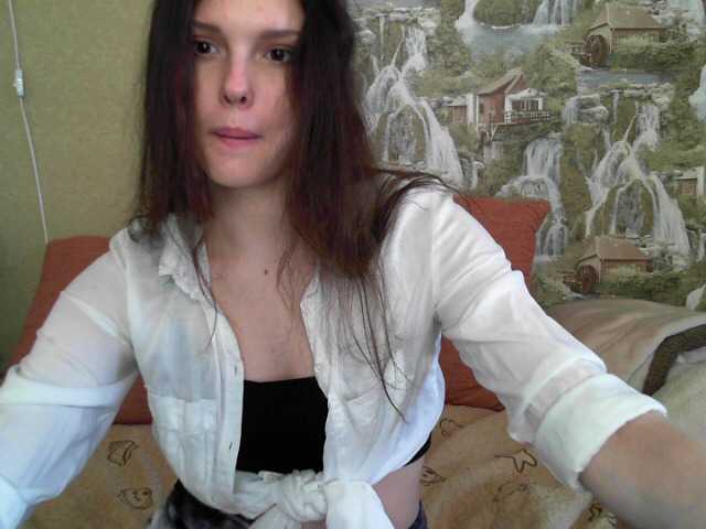 Емитувани слики од екранот Alisalll