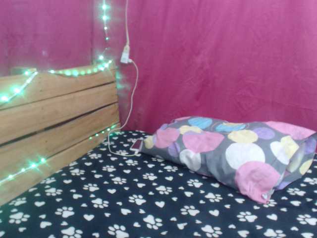 Емитувани слики од екранот AlisonBeaker2