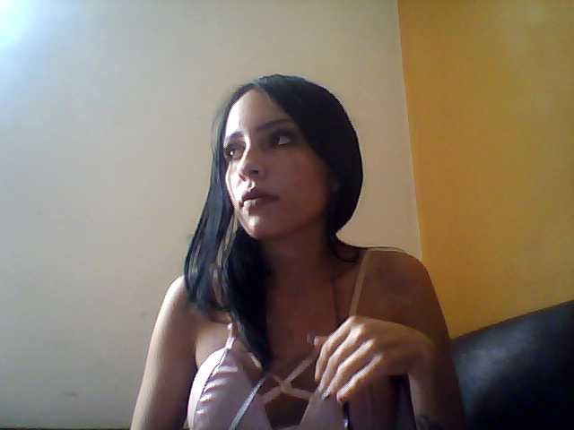 Емитувани слики од екранот AlisonBeaker2