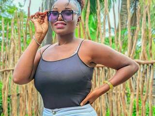 Еротски видео разговор Alliciete