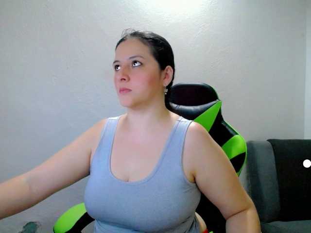 Емитувани слики од екранот allisonbaby