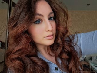 Еротски видео разговор AlluringAura